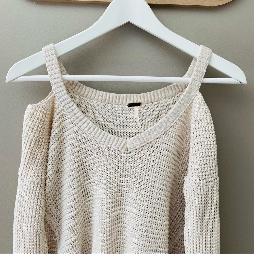 Free People Cold Shoulder Waffle Knit Sweater Cream Sz XS - Picture 2 of 10